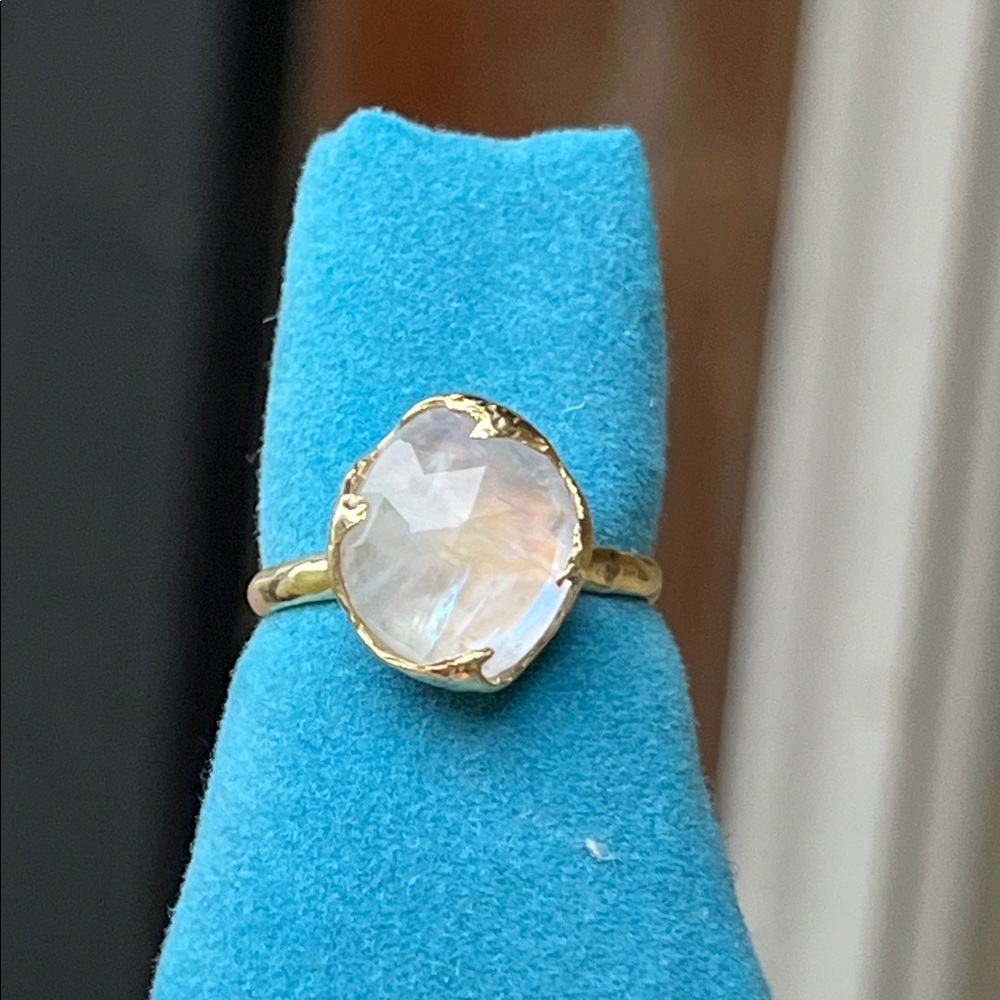 14k Gold and Moon Stone Moonstone Ring, size 6.